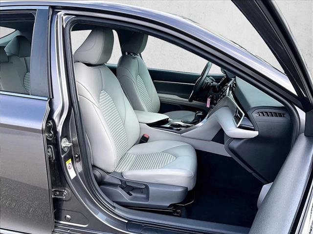 Used 2018 Toyota Camry SE FWD image 9