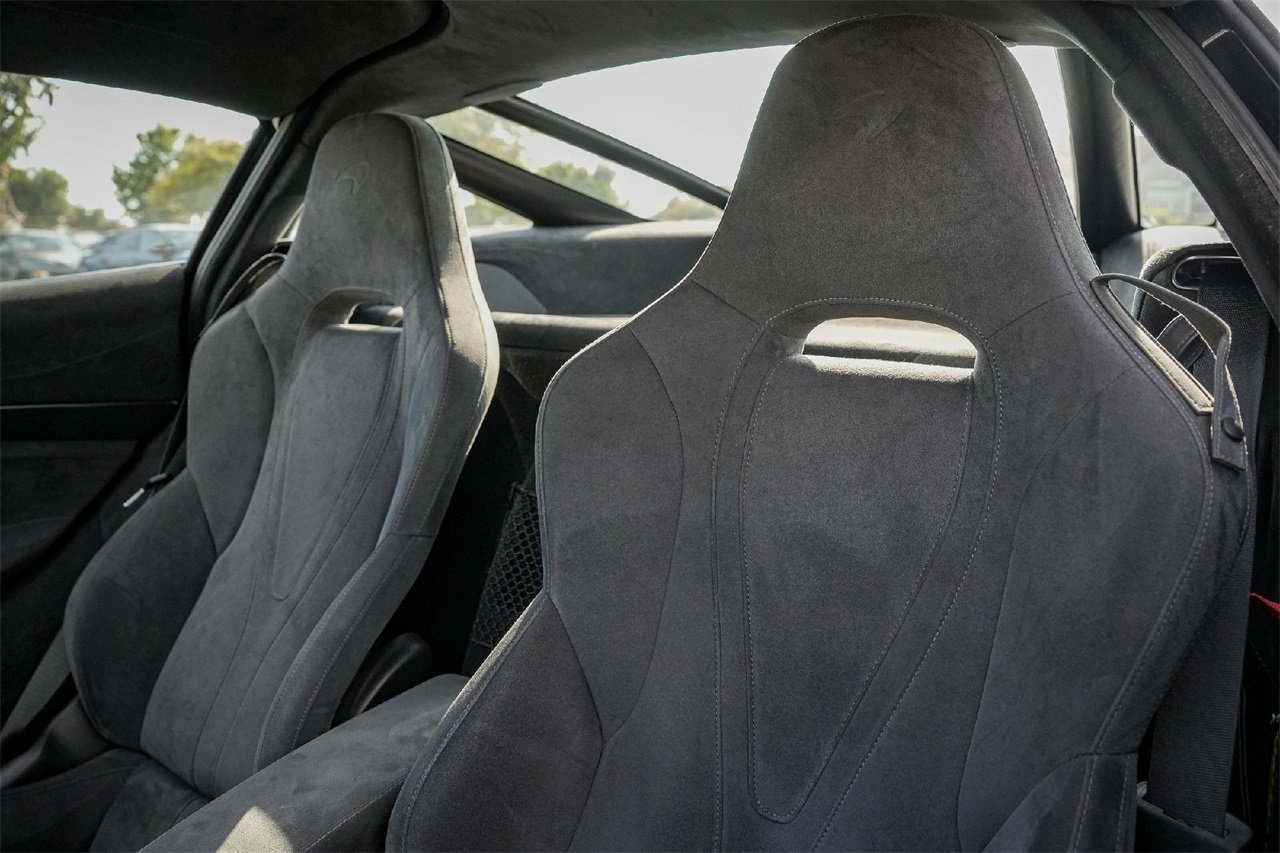 Used 2018 McLaren 720S image 19