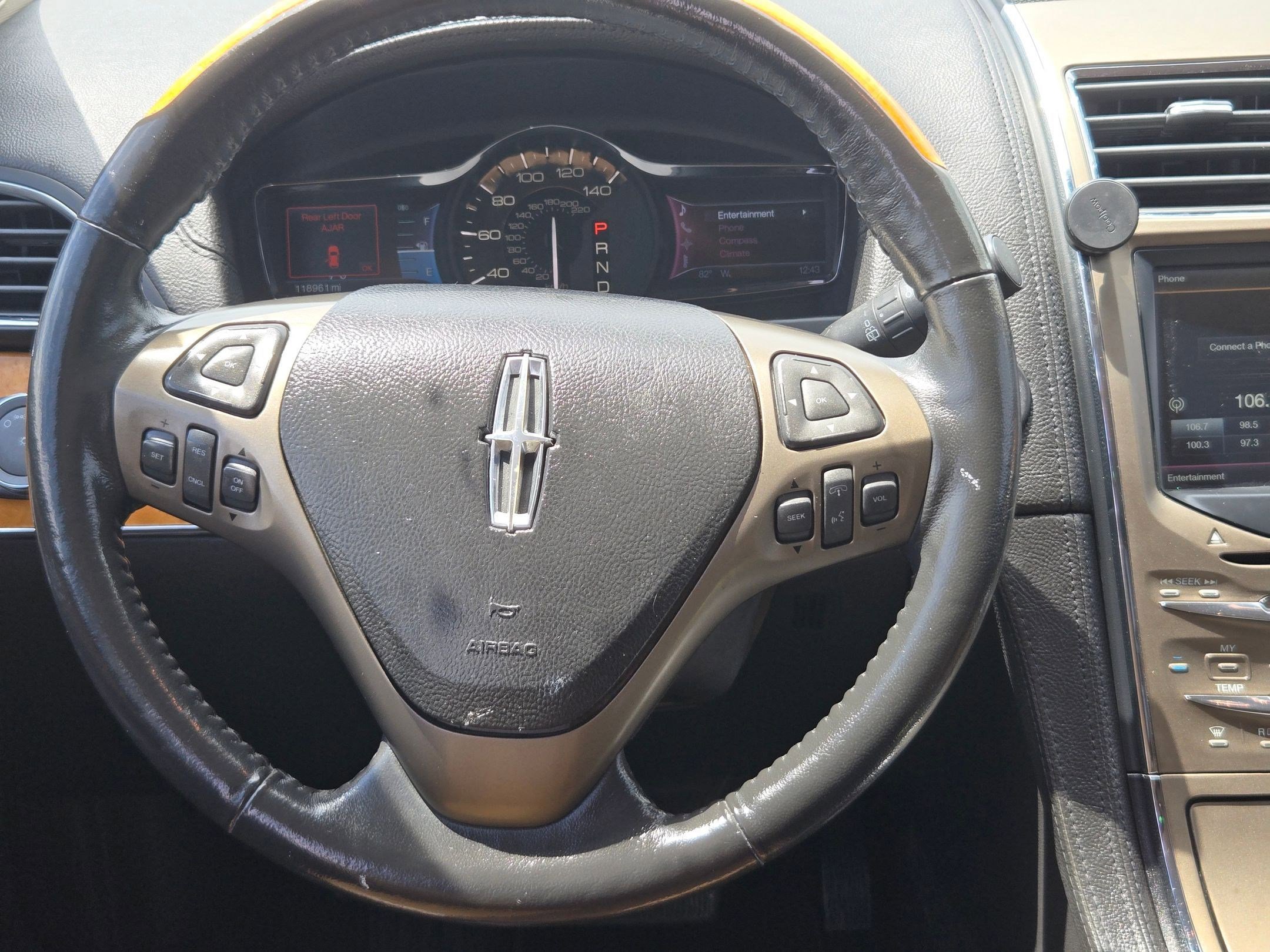 Used 2011 Lincoln MKX 2WD w/ 101A Rapid Spec Order Code image 16