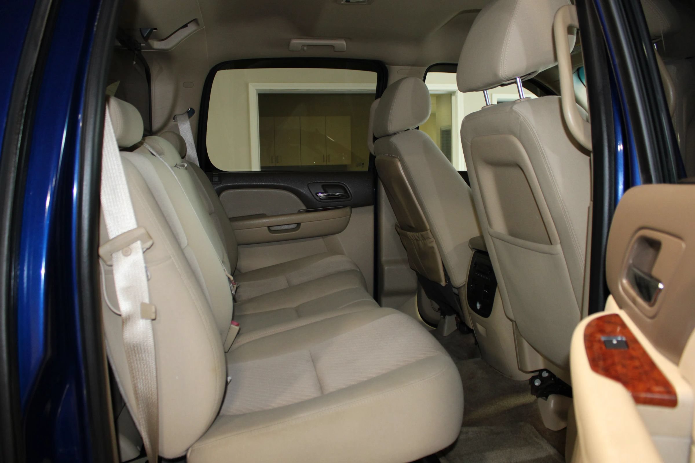 Used 2013 Chevrolet Avalanche LS RWD image 30