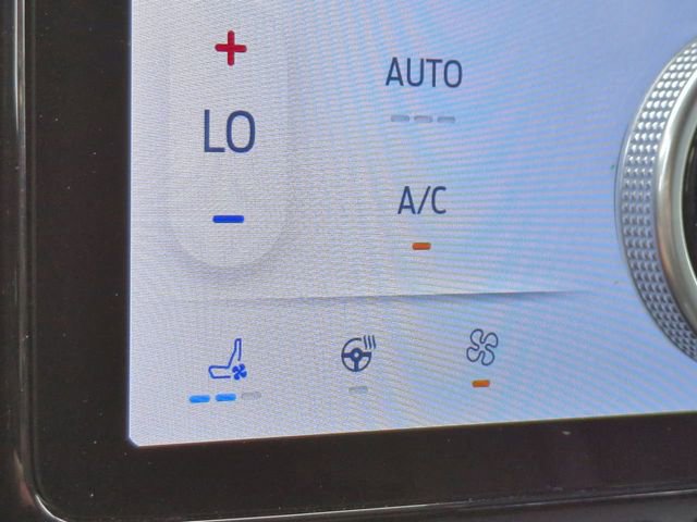 Certified 2024 Ford Expedition Limited image 28