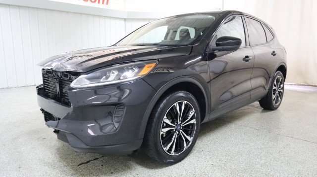 Used 2021 Ford Escape SE w/ SE Sport Appearance Package AWD/4WD image 2