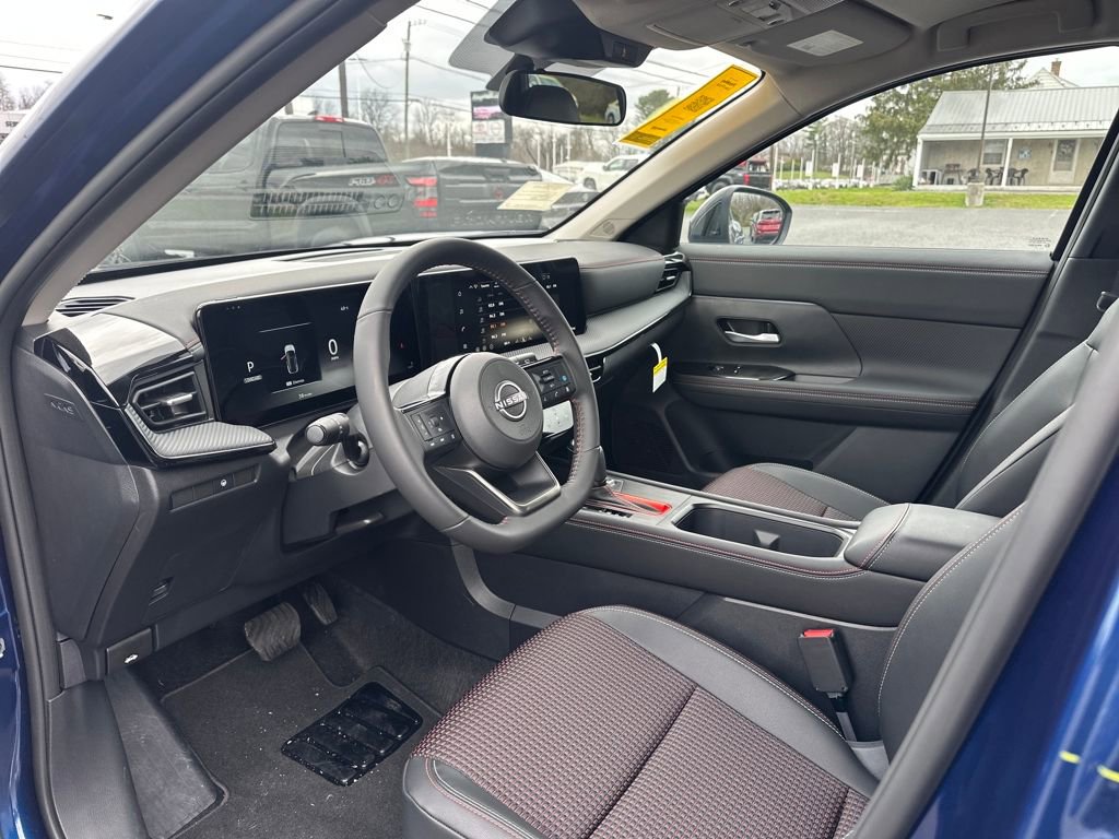 New 2026 Nissan Kicks SR w/ Cold Weather Package image 9