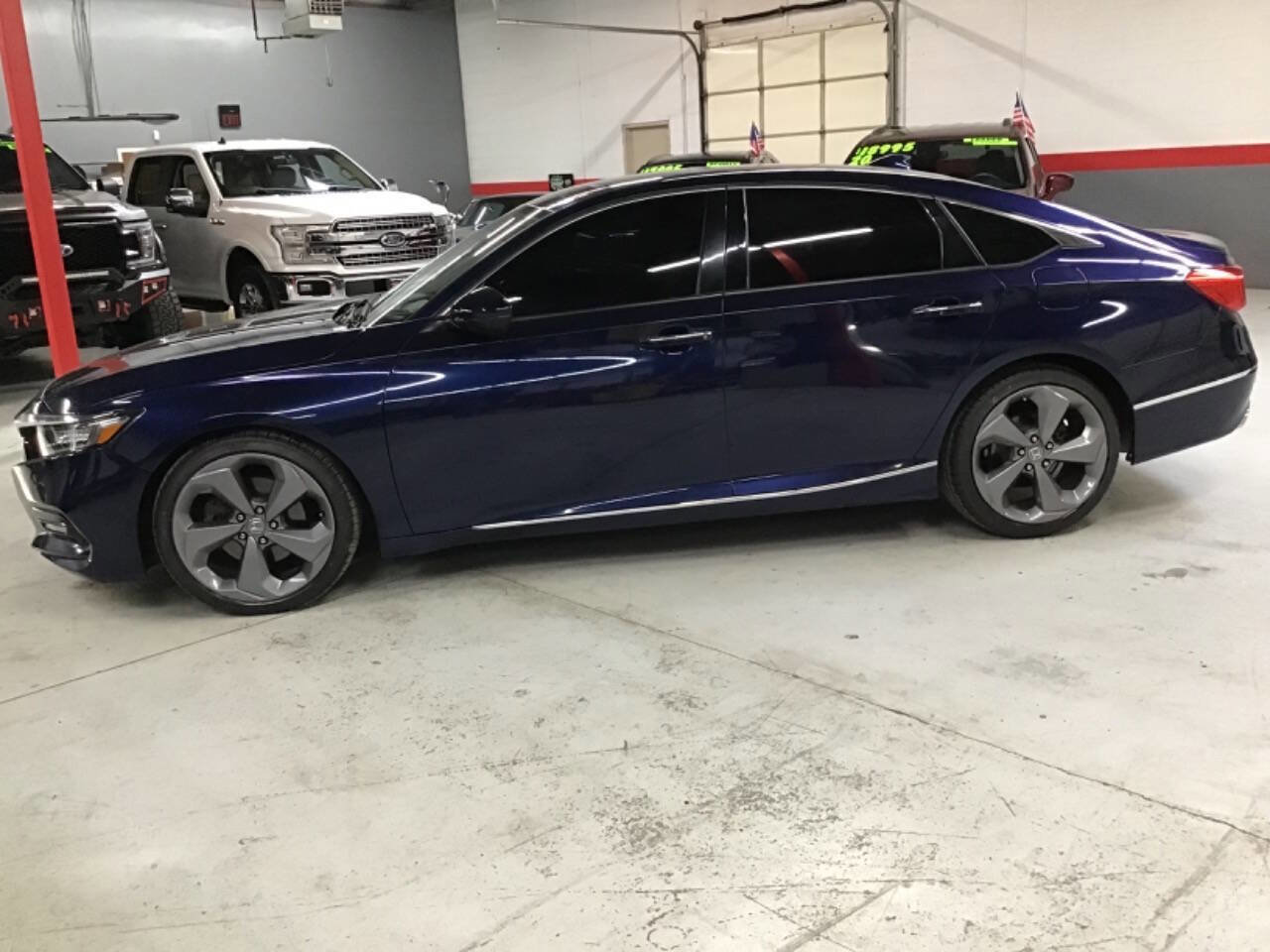 Used 2020 Honda Accord Touring image 8