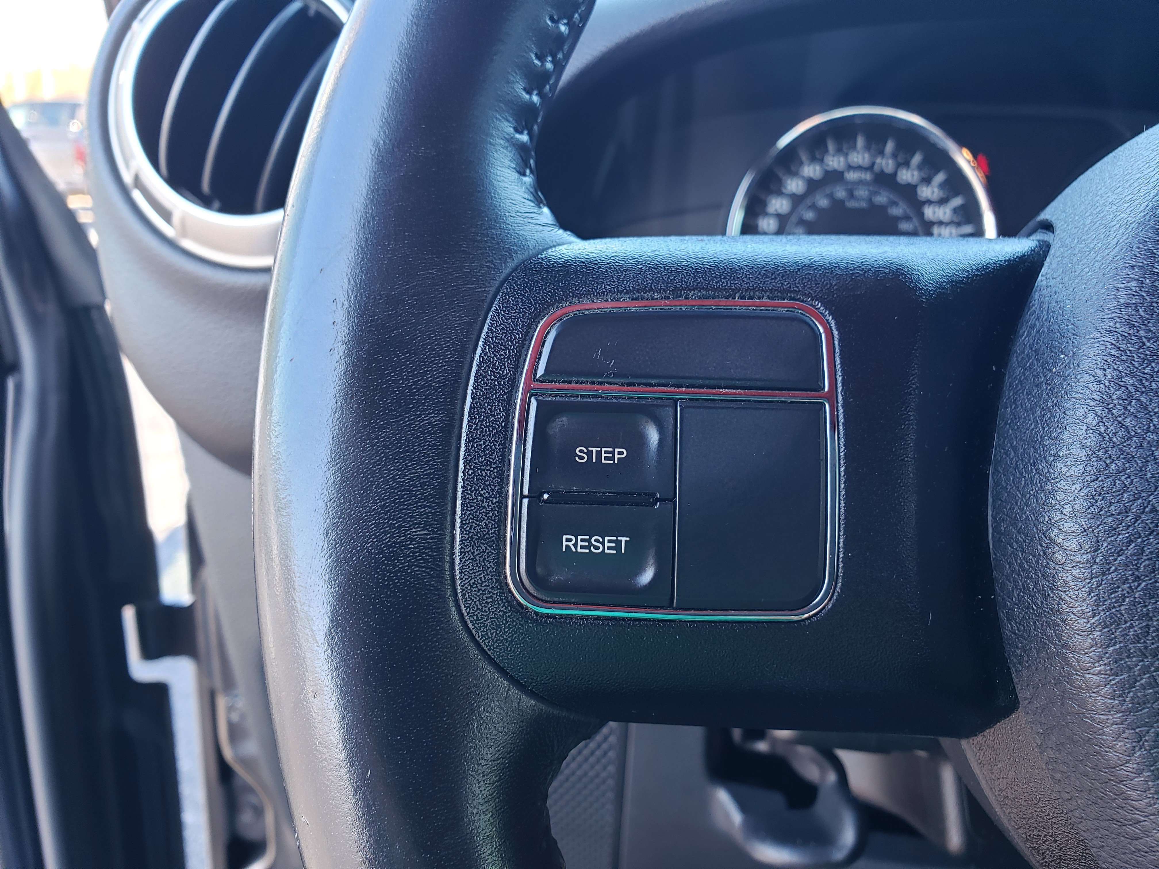 Used 2016 Jeep Wrangler Unlimited Sahara image 17