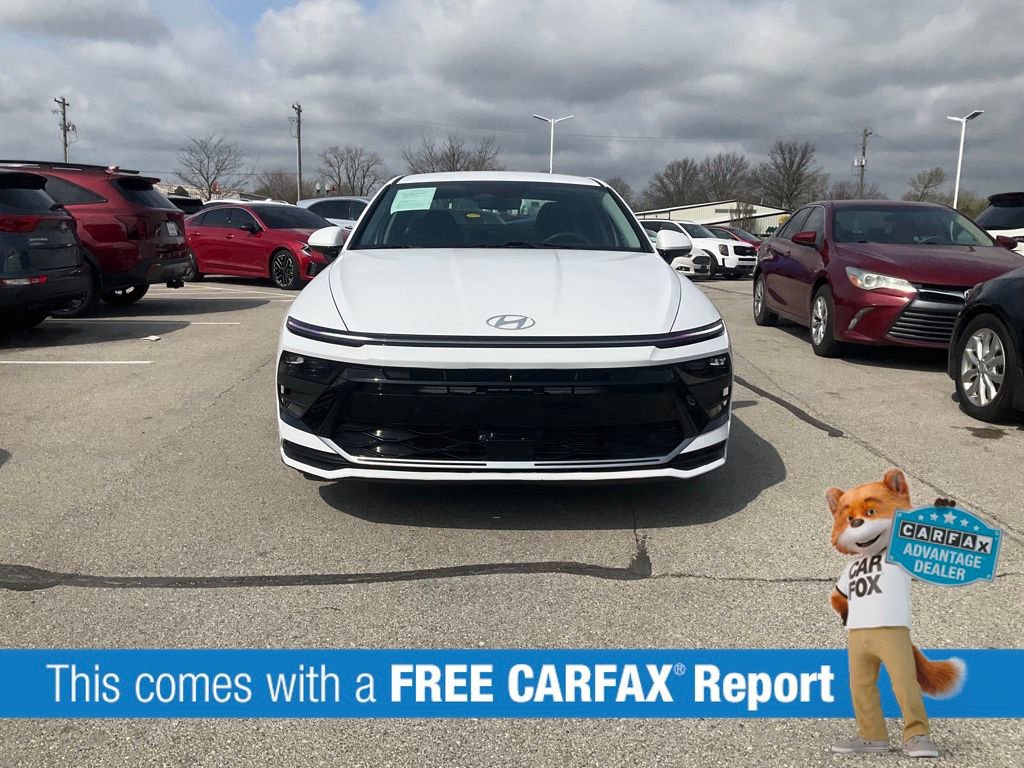 Used 2025 Hyundai Sonata SEL FWD image 2