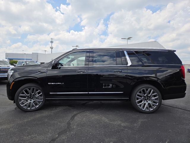 New 2026 GMC Yukon XL Denali Ultimate AWD/4WD image 16