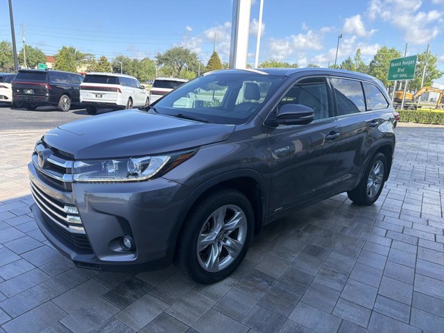 Used 2019 Toyota Highlander Limited AWD/4WD image 6