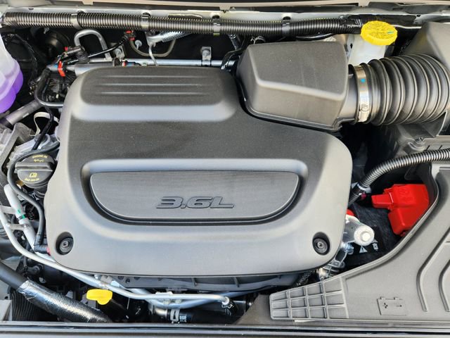 New 2026 Chrysler Pacifica Select FWD image 24