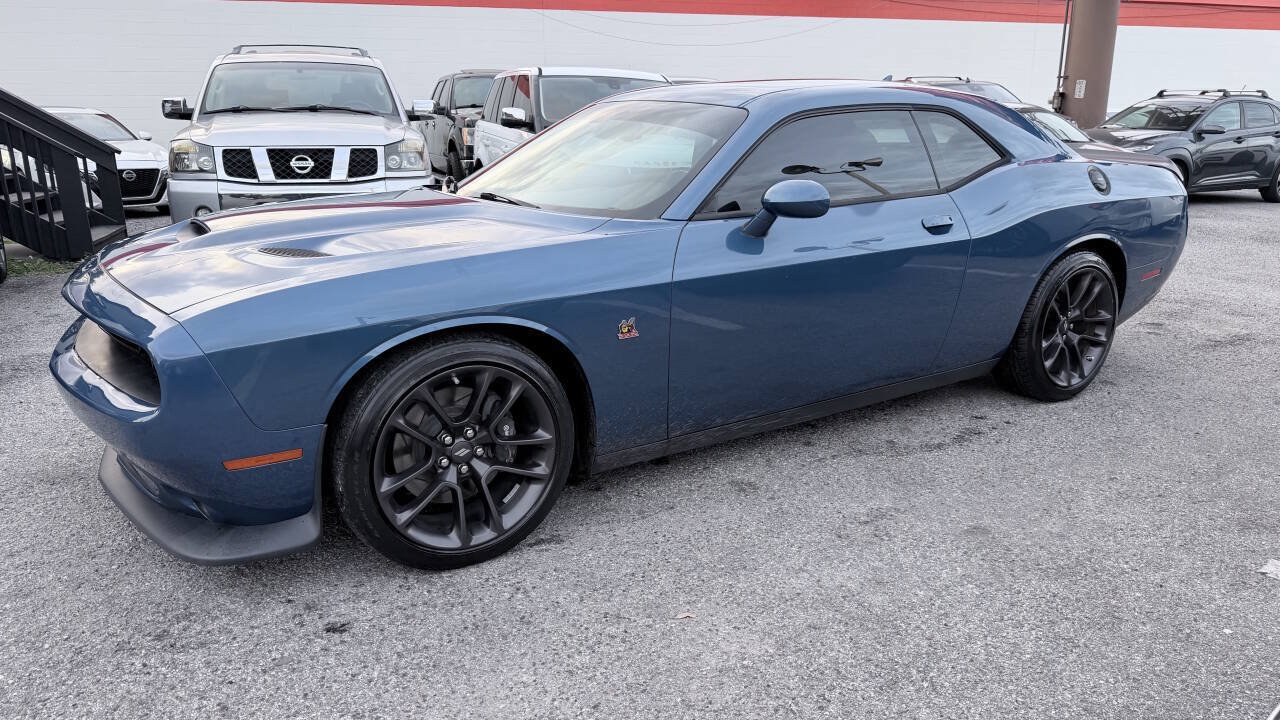 Used 2020 Dodge Challenger R/T Scat Pack RWD image 2