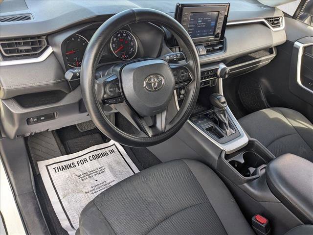 Used 2021 Toyota RAV4 LE image 10