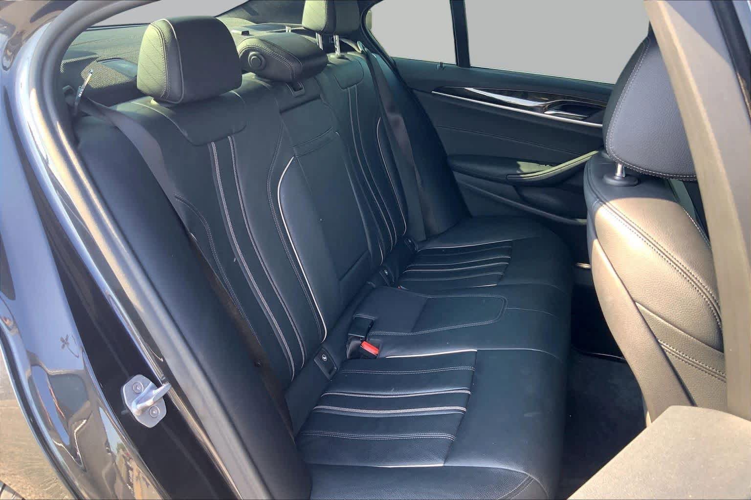 Used 2020 BMW 540i w/ Premium Package RWD image 19