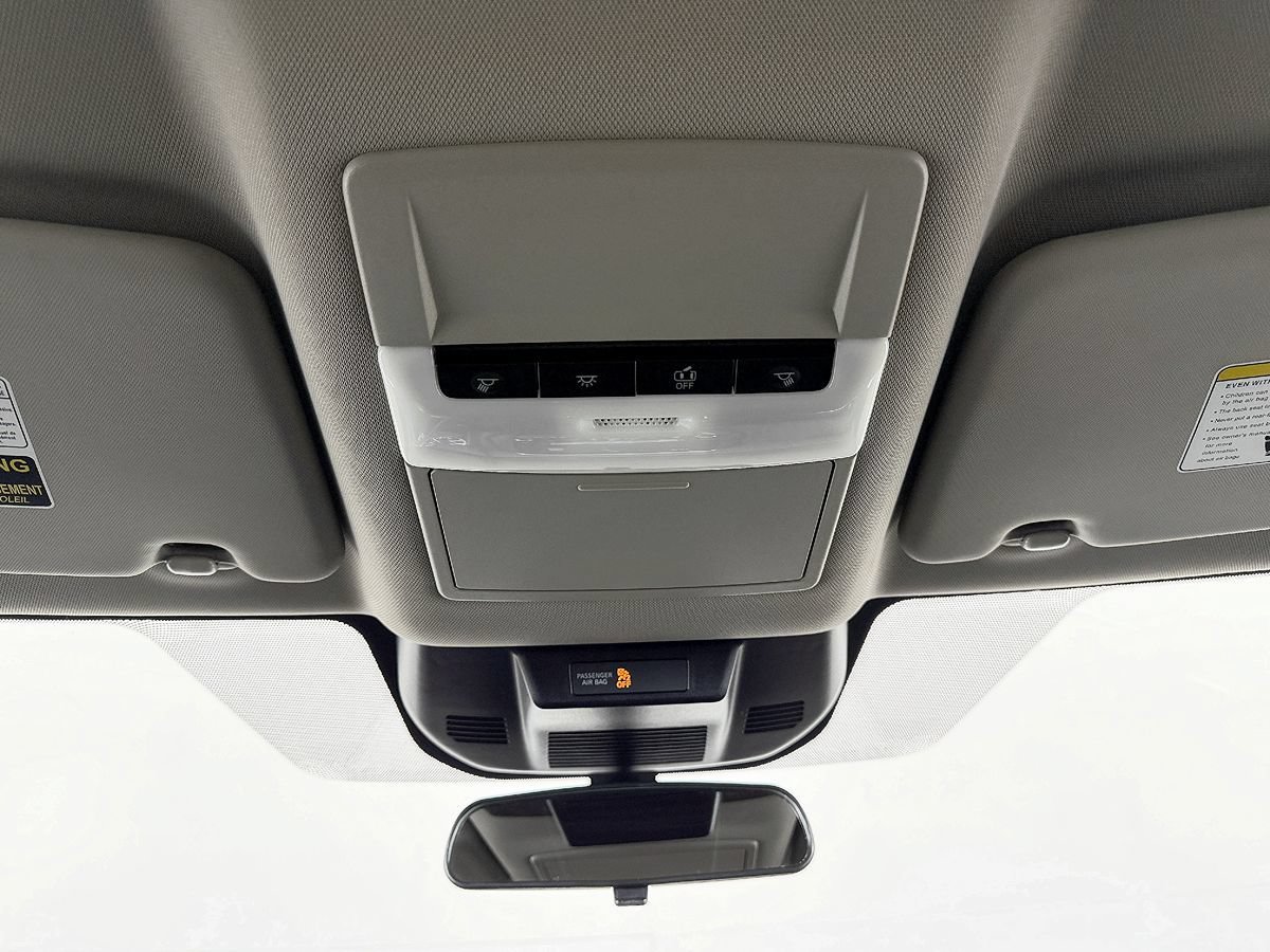 Used 2023 Nissan Rogue S AWD/4WD image 49