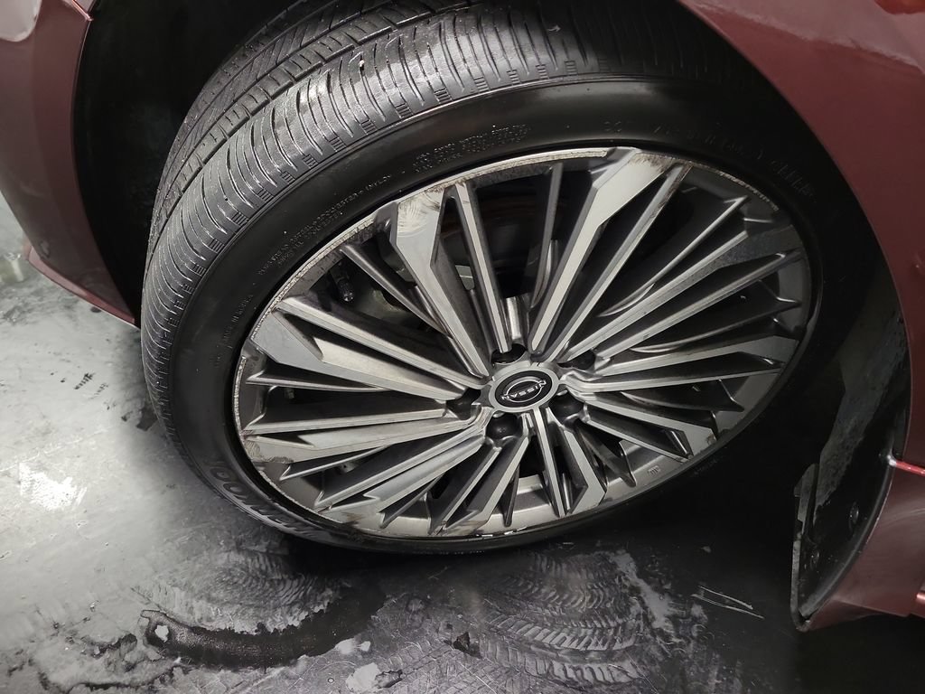Used 2024 Nissan Altima 2.5 SL FWD image 13