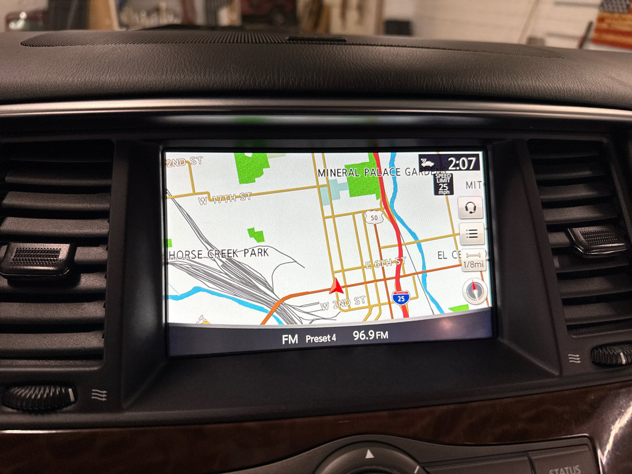 Used 2020 Nissan Armada SL image 20