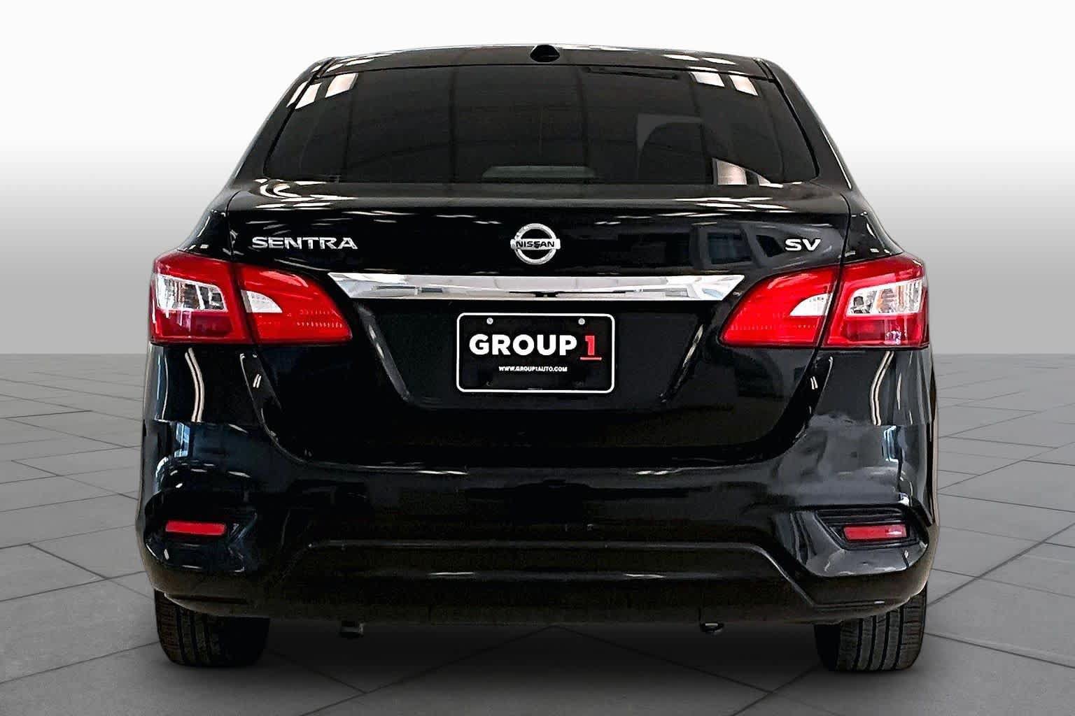 Used 2017 Nissan Sentra SV FWD image 4
