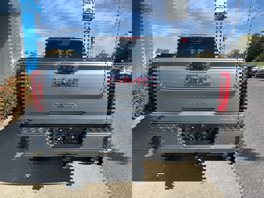 Used 2024 GMC Sierra 2500 Denali w/ Technology Package image 7