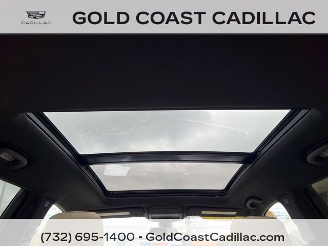 Used 2017 Cadillac XT5 Luxury w/ Driver Awareness Package FWD image 12