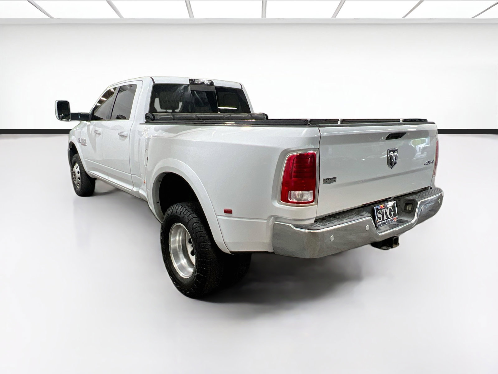 Used 2018 RAM 3500 Laramie AWD/4WD image 6