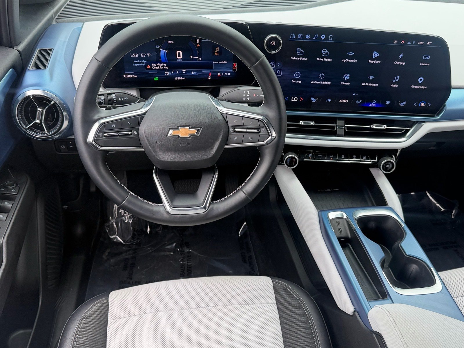 Used 2025 Chevrolet Equinox EV LT w/ Convenience Package FWD image 12