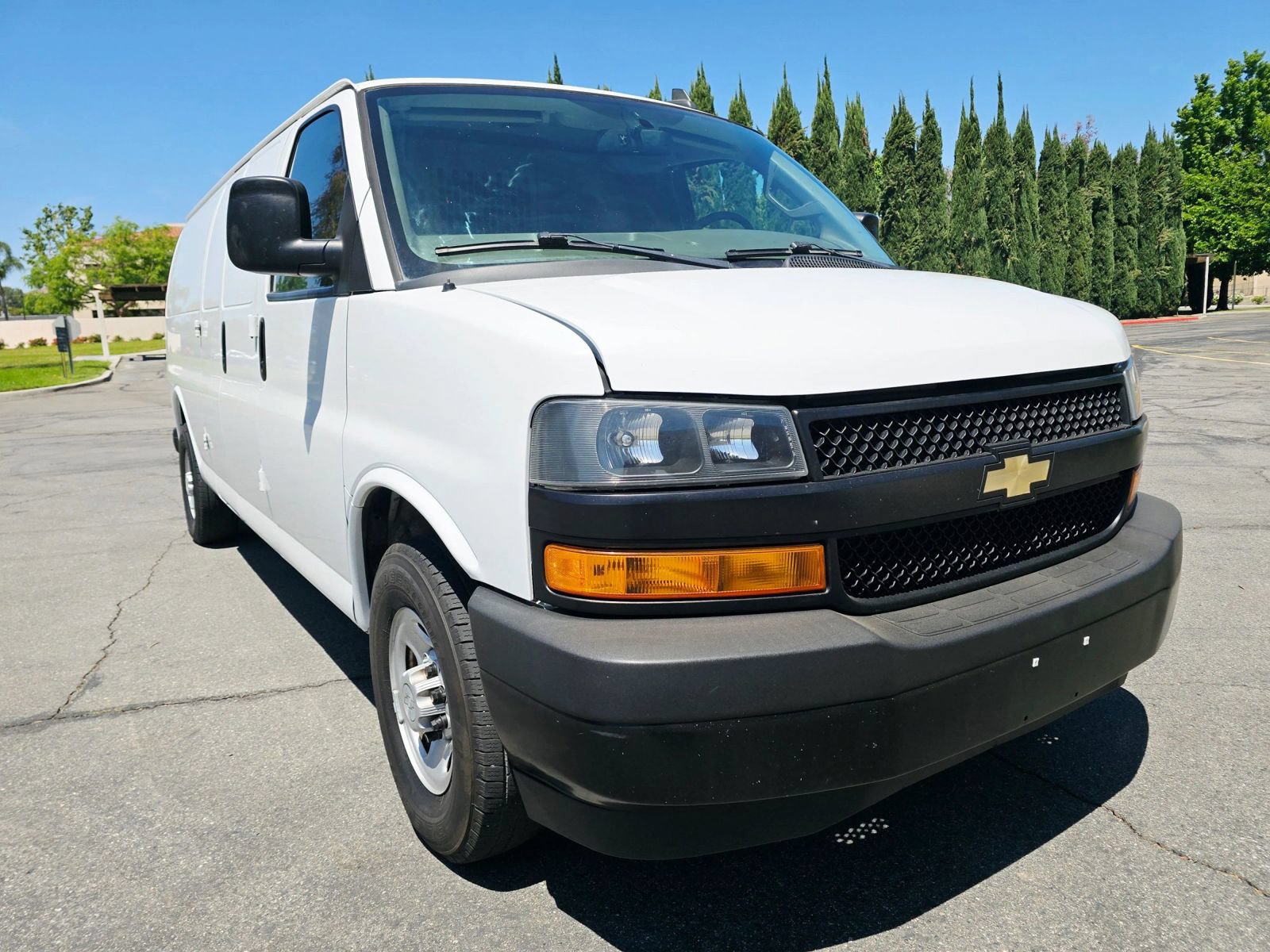 Used 2019 Chevrolet Express 2500 Extended w/ Driver Convenience Package RWD image 1