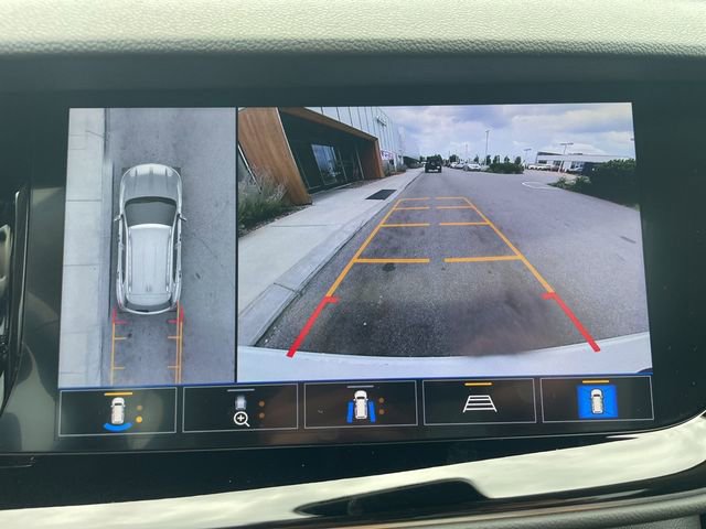 Used 2021 Buick Envision Avenir w/ Technology Package II image 26