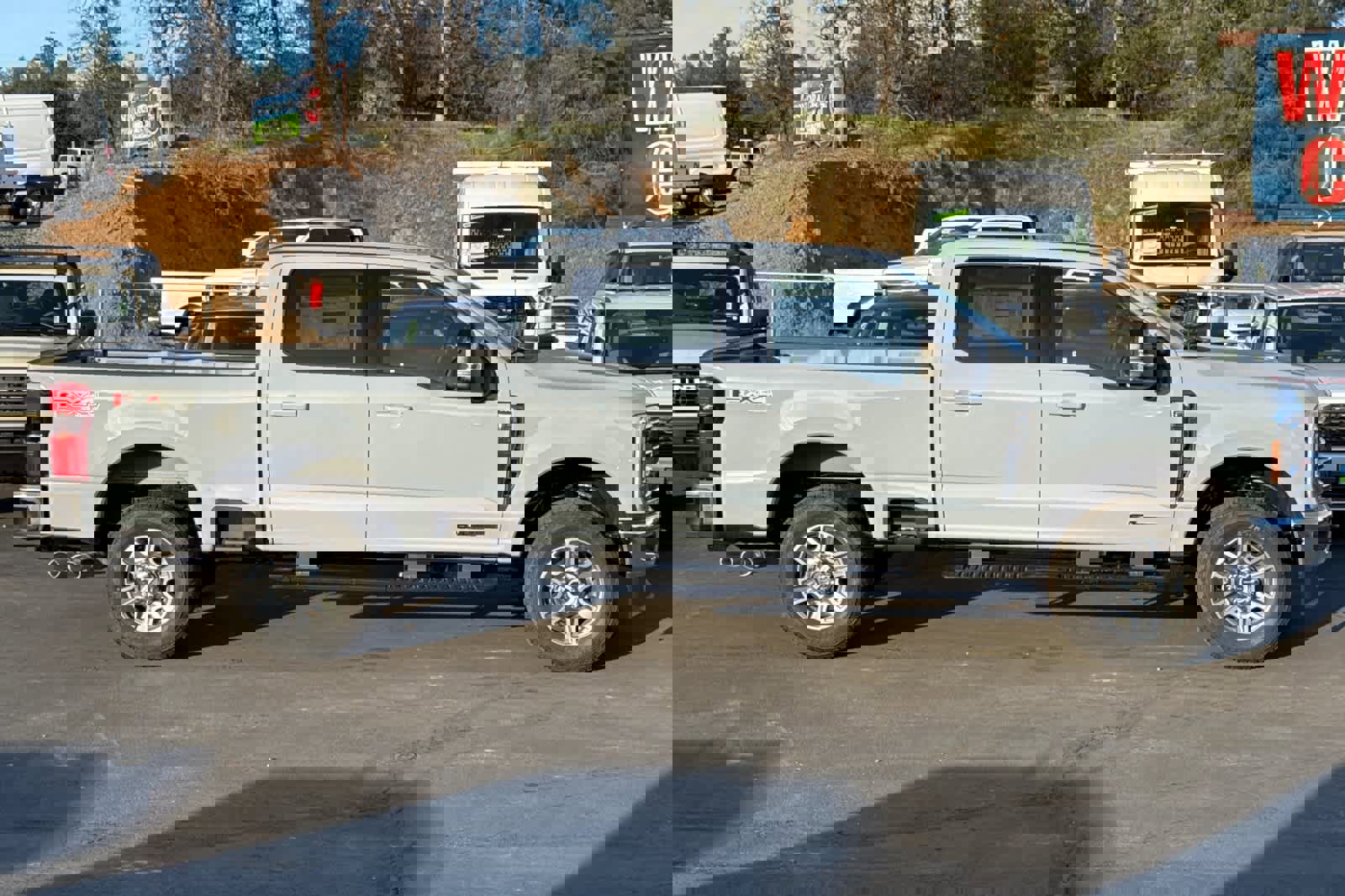 New 2026 Ford F250 Lariat w/ Lariat Premium Package image 4