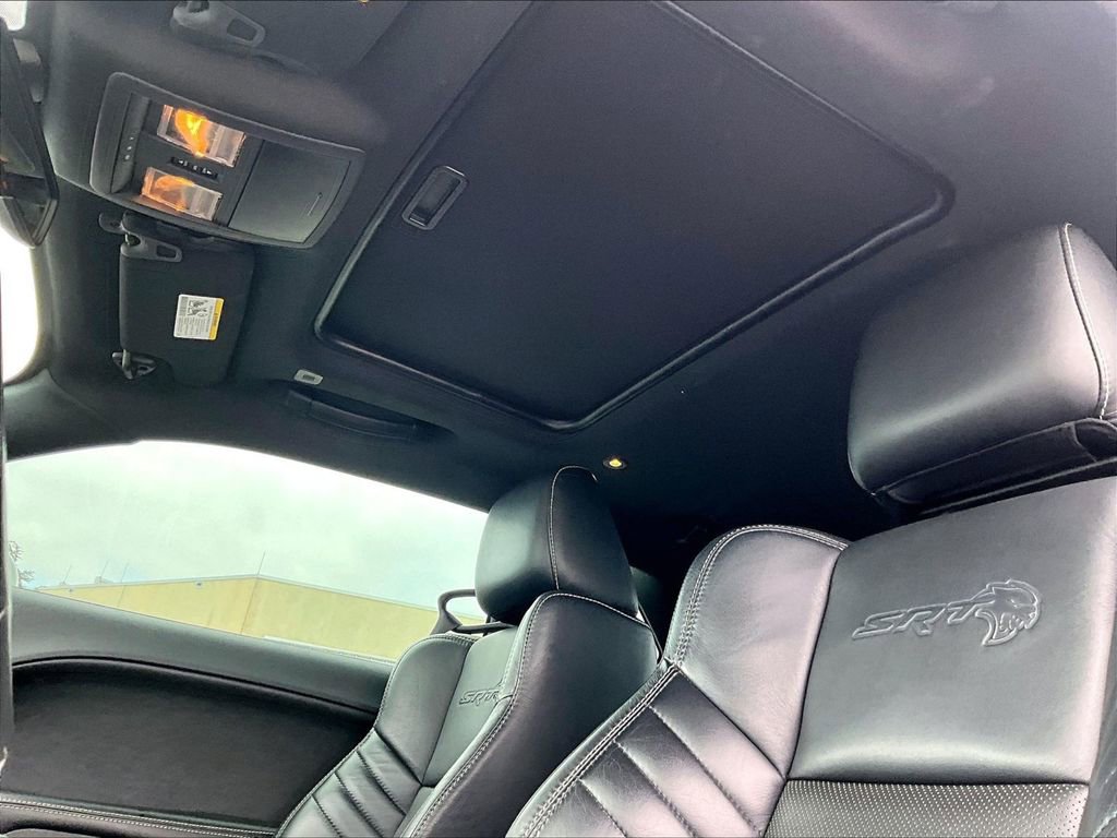 Used 2019 Dodge Challenger SRT Hellcat Redeye RWD image 18