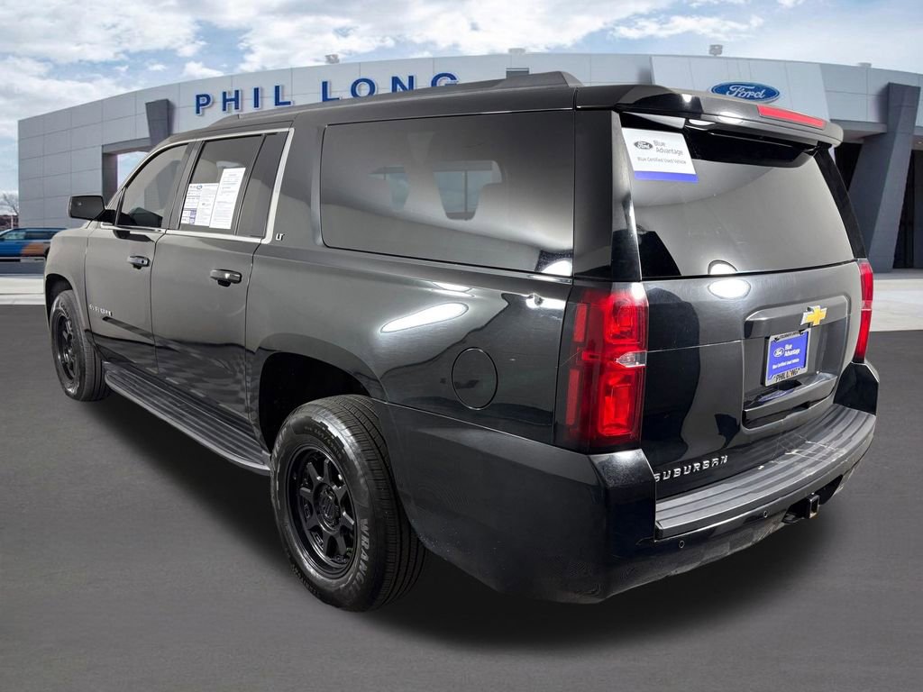 Used 2018 Chevrolet Suburban LT image 3