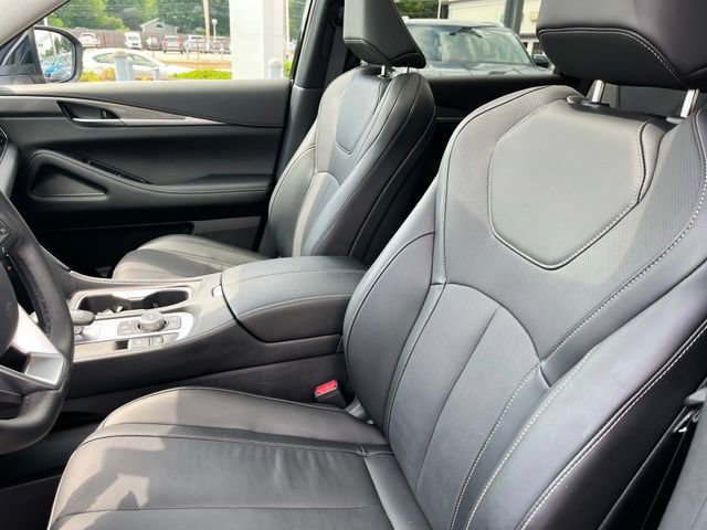Used 2026 INFINITI QX60 Pure w/ Family Package AWD/4WD image 9