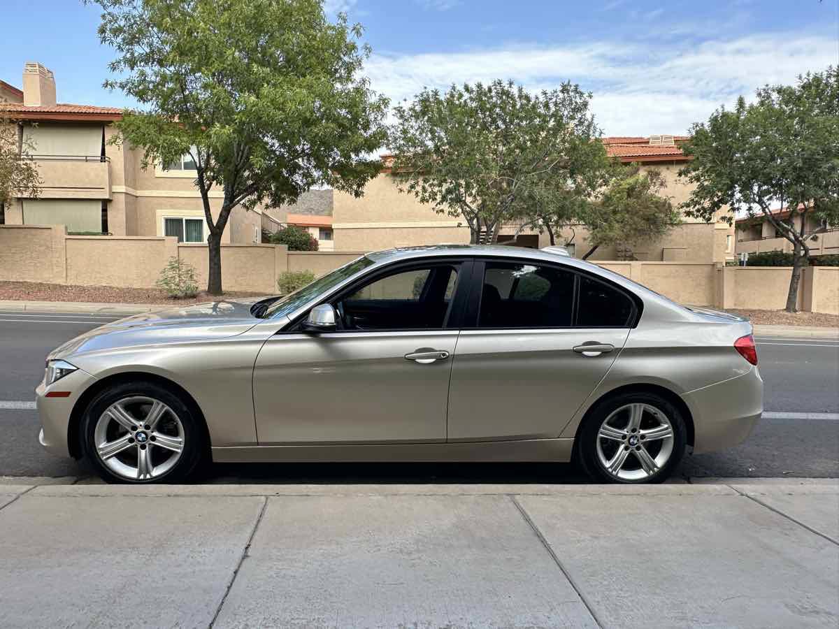 Used 2013 BMW 328i Sedan RWD image 5