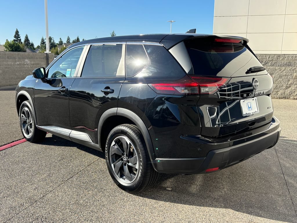 Used 2025 Nissan Rogue SV AWD/4WD image 7