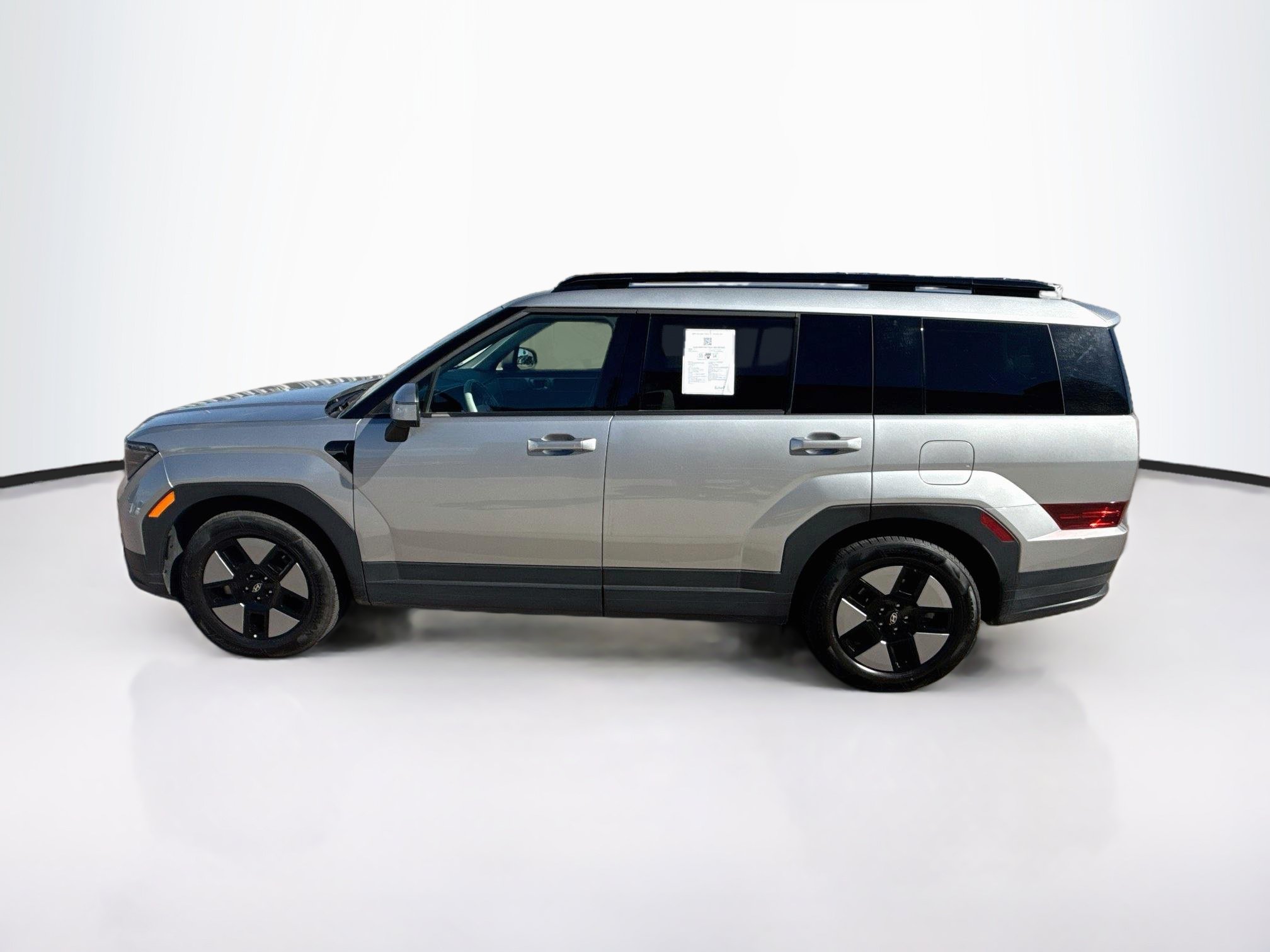 Used 2025 Hyundai Santa Fe SEL AWD/4WD image 4