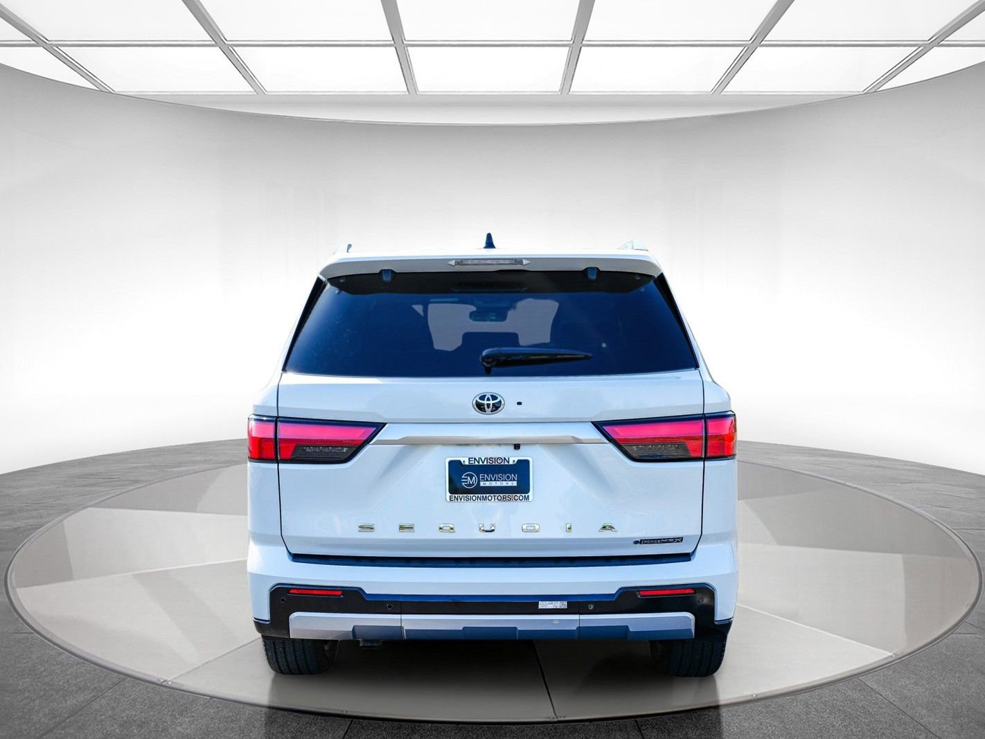 Used 2025 Toyota Sequoia Capstone AWD/4WD image 3