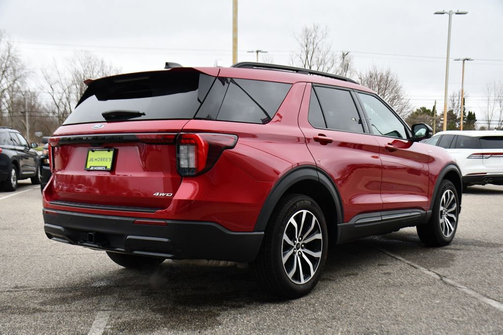 Used 2025 Ford Explorer ST-Line image 6