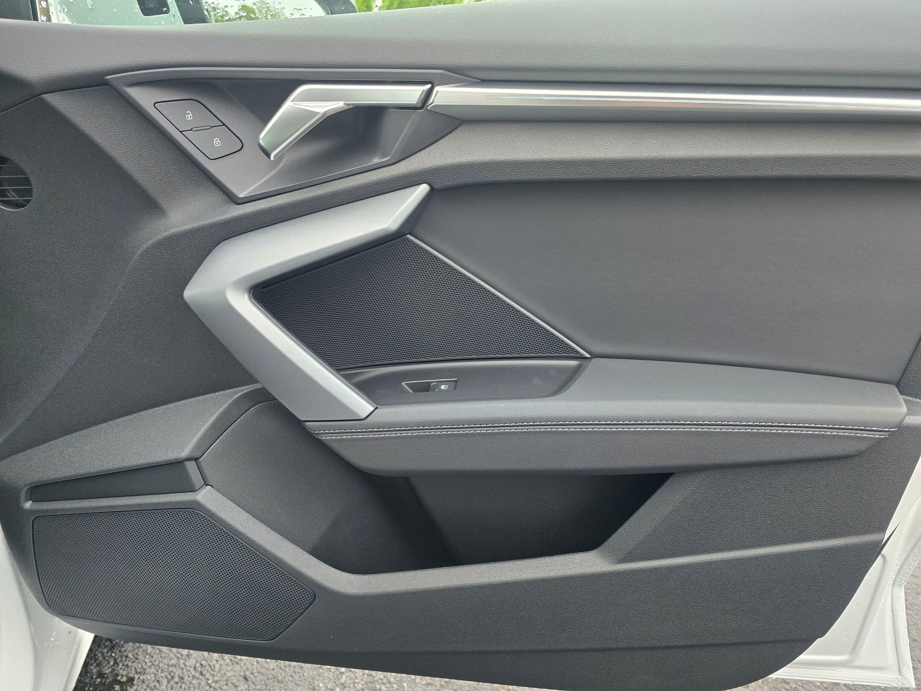 Used 2023 Audi Q4 e-tron Premium Plus RWD image 29