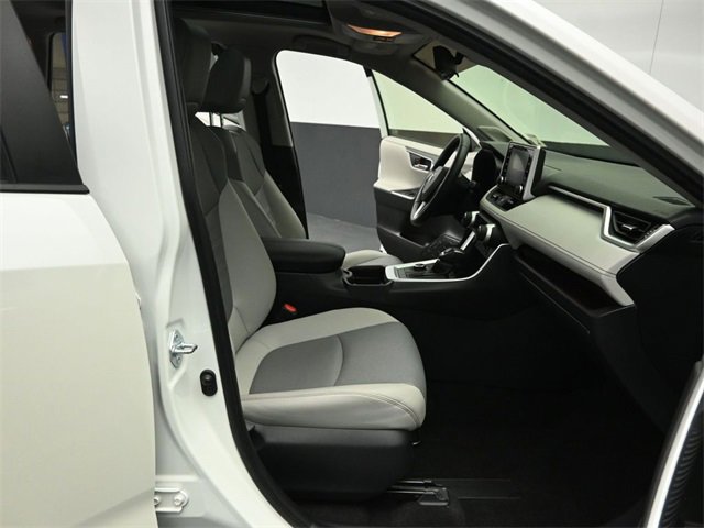 Used 2021 Toyota RAV4 Limited image 31