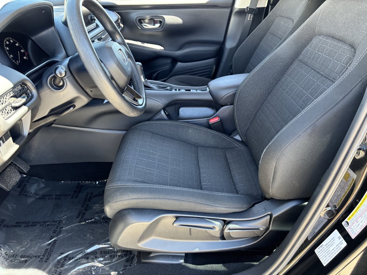 Used 2025 Honda HR-V LX image 17