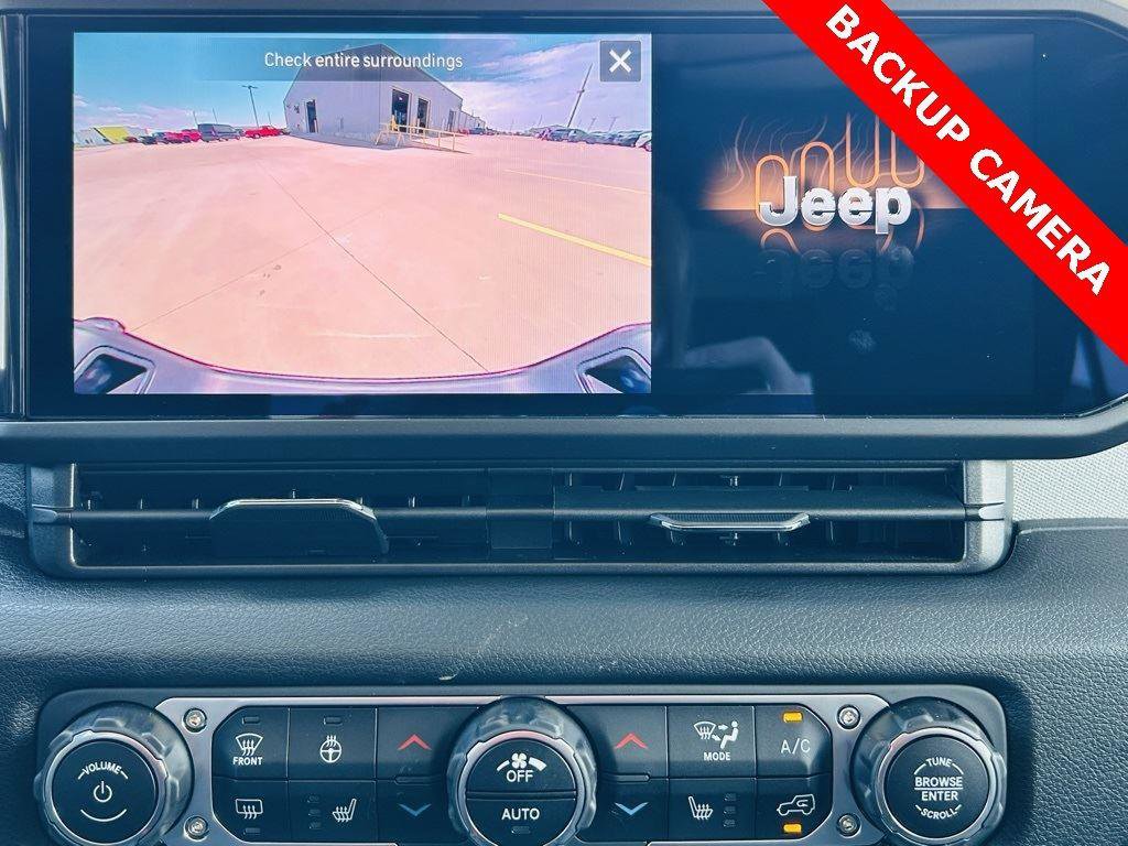 New 2025 Jeep Gladiator Sport image 7