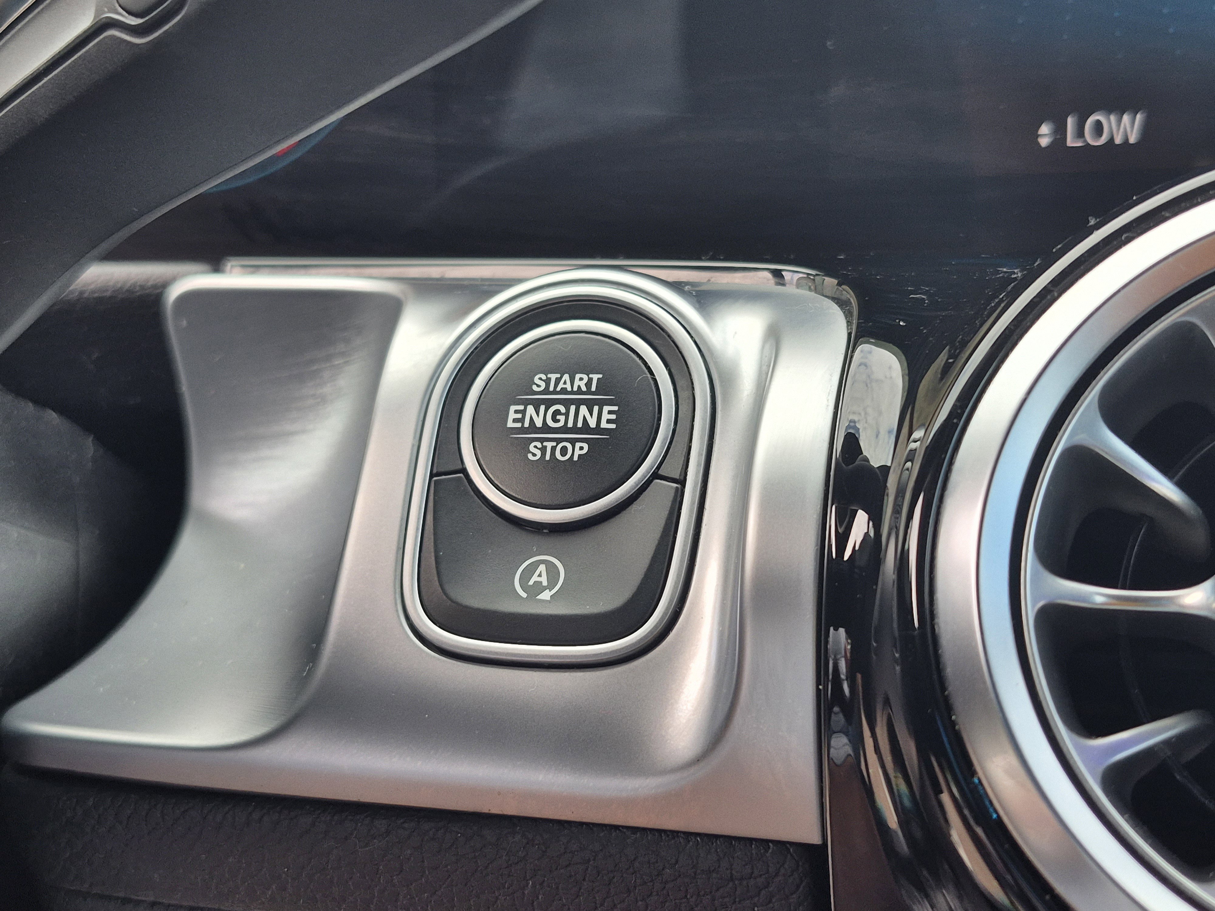 Used 2022 Mercedes-Benz GLB 250 image 36