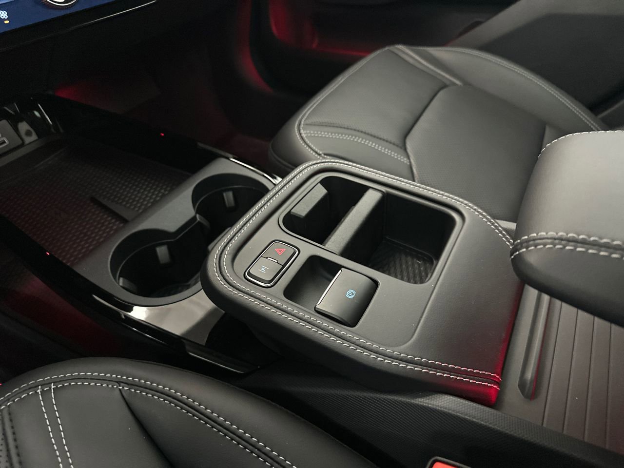 New 2025 Ford Mustang Mach-E Premium AWD/4WD image 34