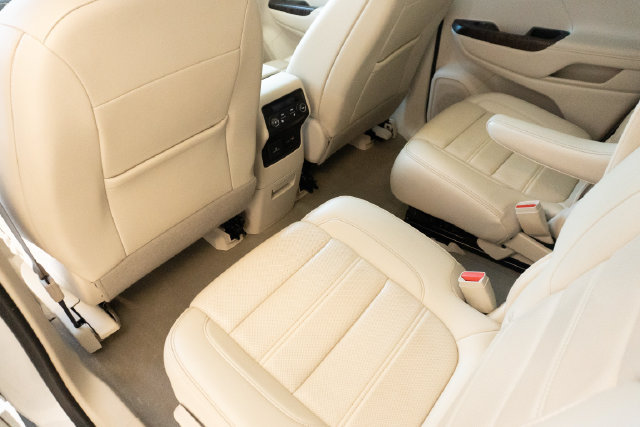 Used 2023 GMC Acadia Denali FWD image 22