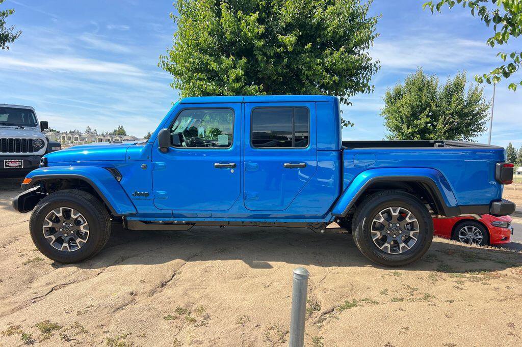New 2026 Jeep Gladiator Sport AWD/4WD image 7