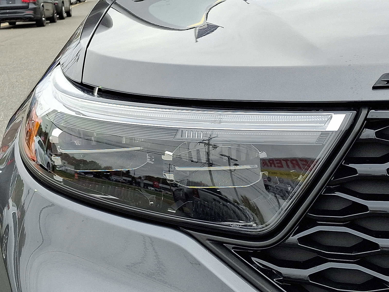 Used 2023 Ford Explorer ST w/ Equipment Group 401A image 9