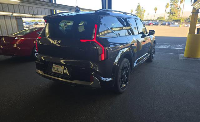 Used 2024 Kia EV9 GT-Line image 3