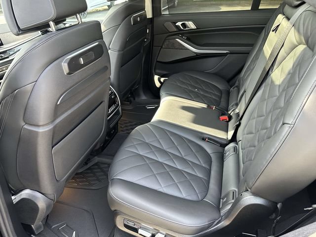 Used 2026 BMW X7 xDrive40i w/ Executive Package AWD/4WD image 19