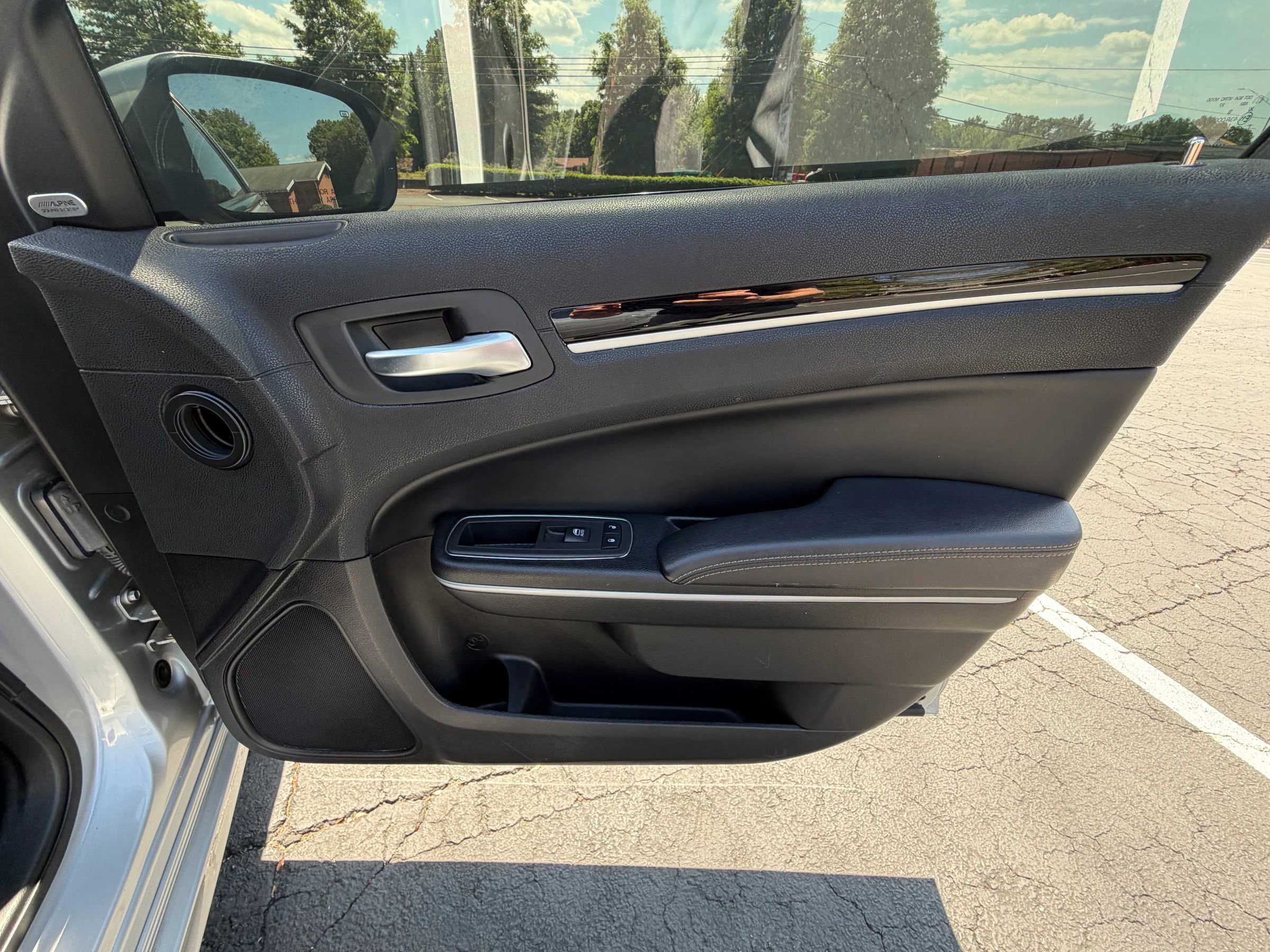 Used 2020 Chrysler 300 S image 18