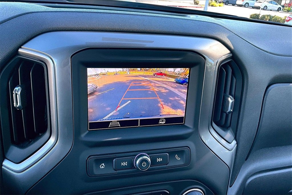Used 2025 Chevrolet Silverado 1500 W/T w/ Trailering Package image 9