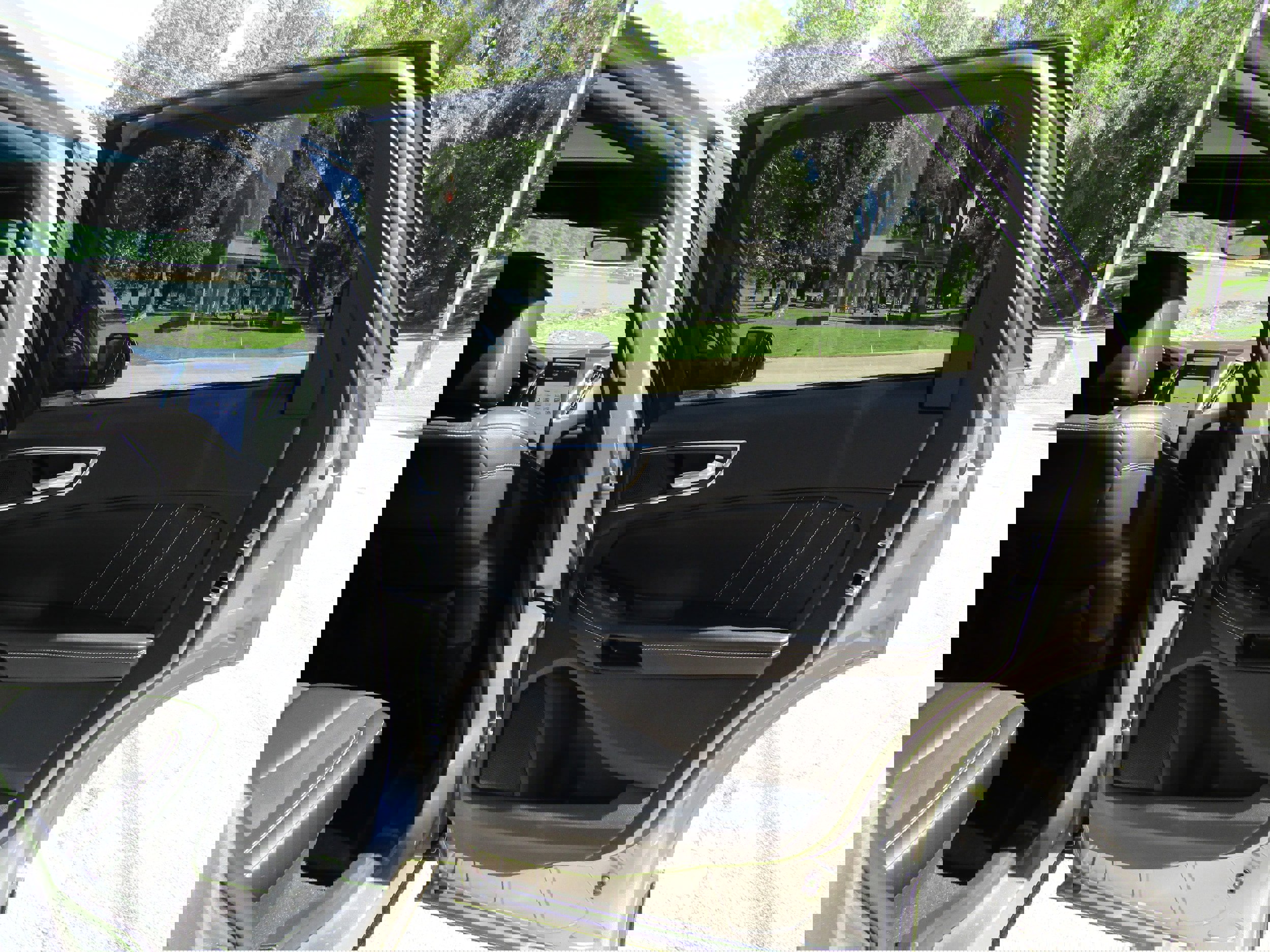 Certified 2022 Ford Edge ST w/ Equipment Group 401A image 21