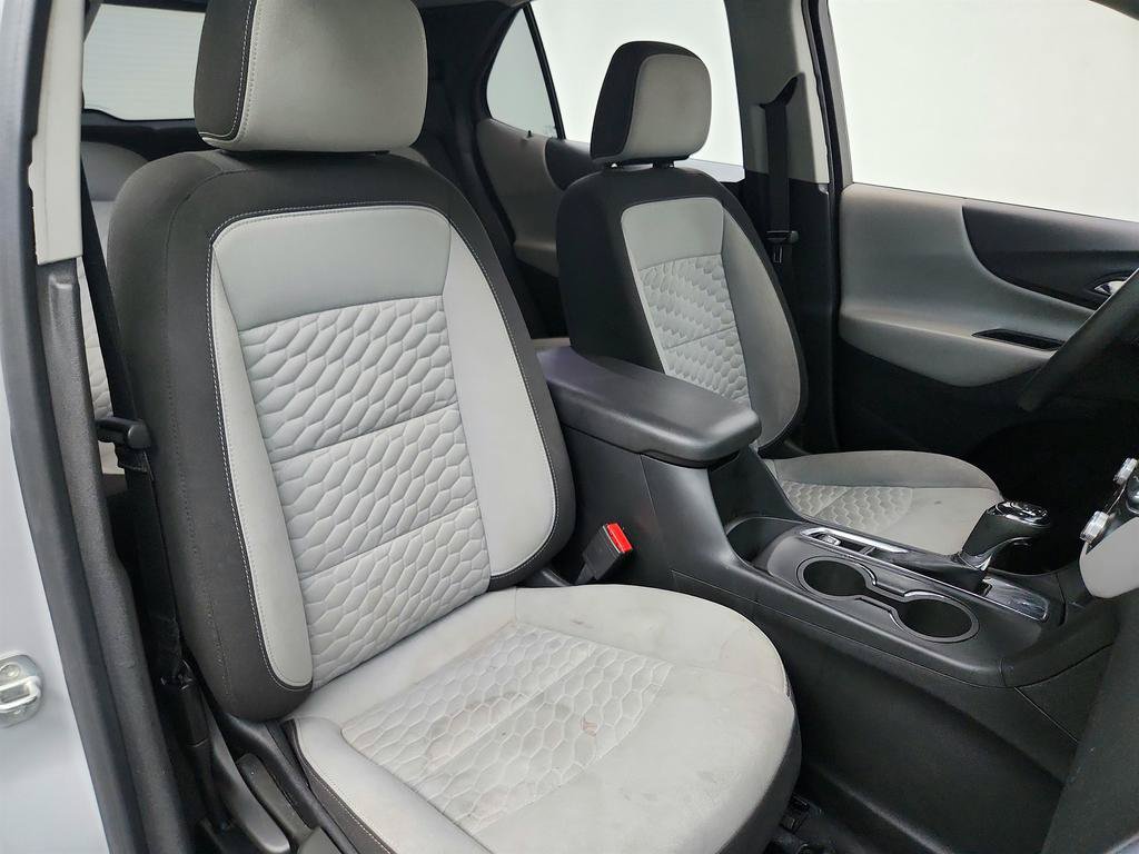 Used 2020 Chevrolet Equinox LS w/ LPO, Floor Liner Package FWD image 25